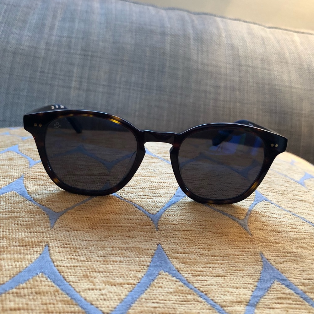 TOMS WYATT WHISKEY TORTOISE DISCOVERIST SUNGLASSES